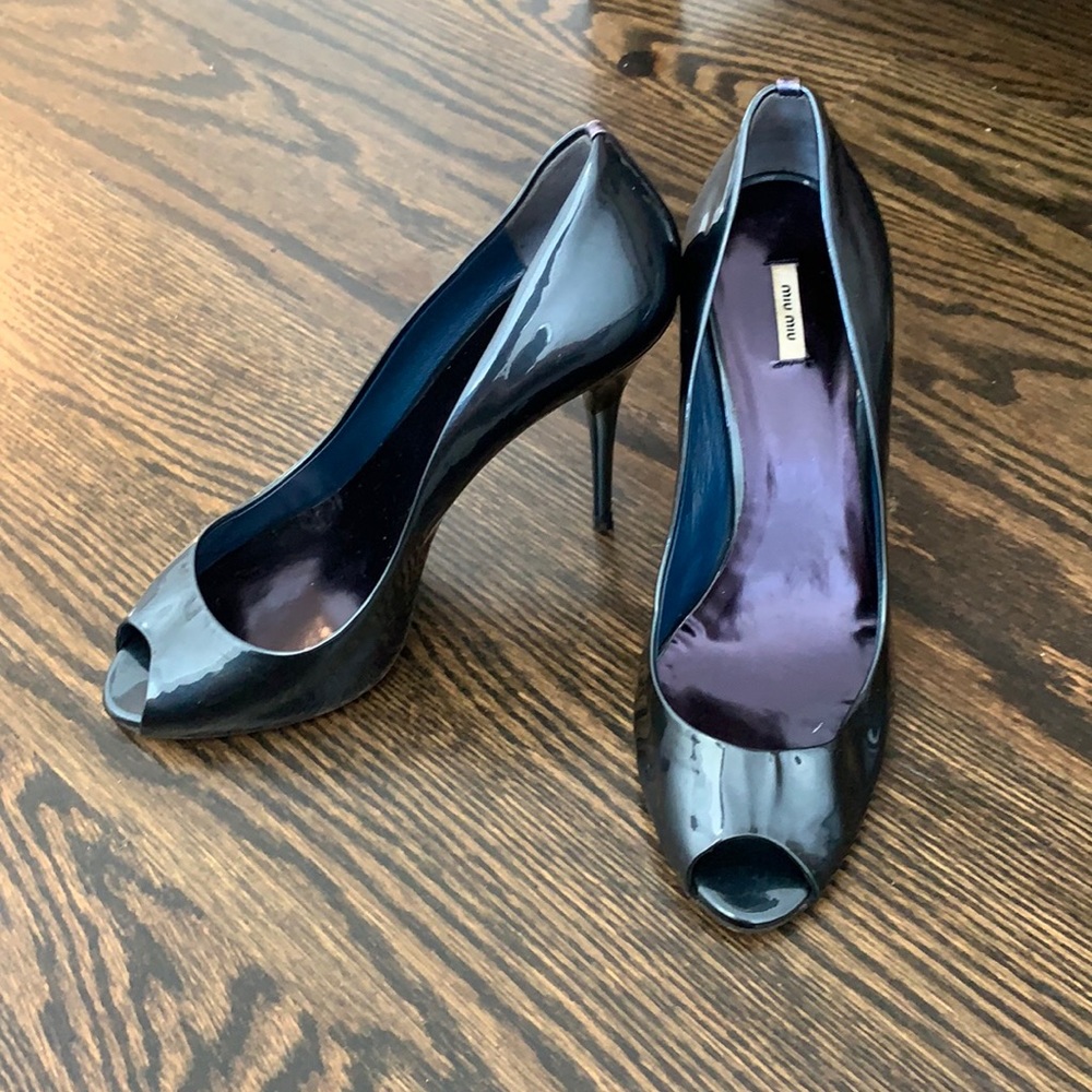 Miu miu navy patent stiletto